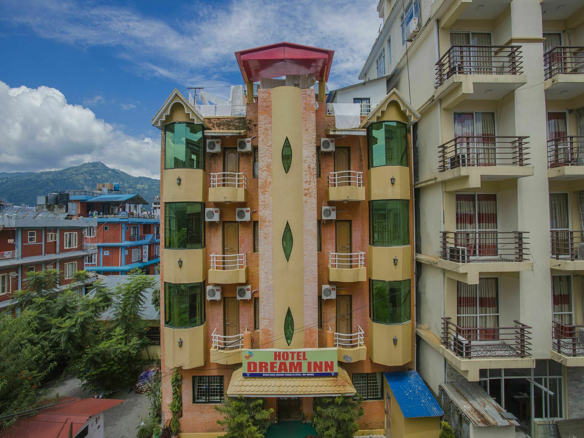 Hotel Dream Inn Pokhara Esterno foto