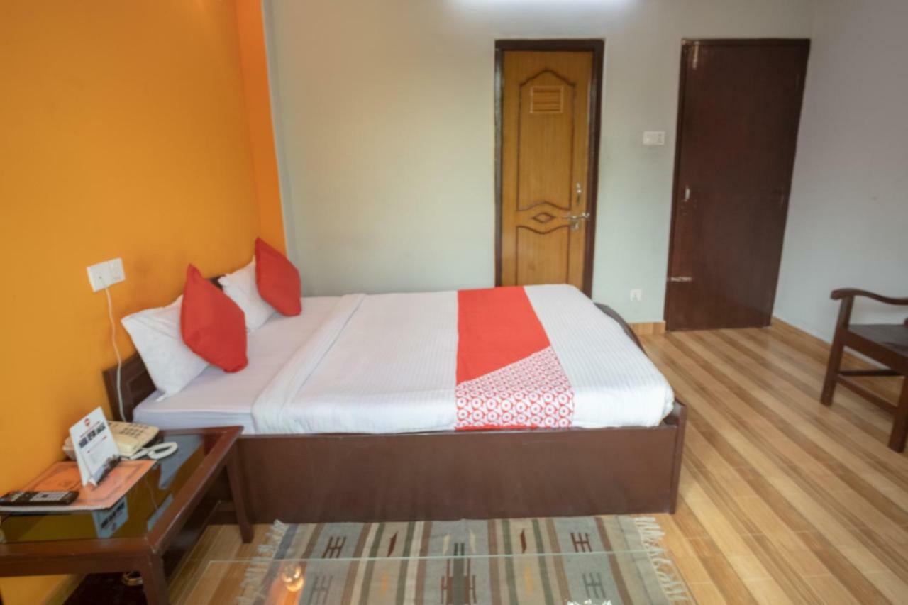 Hotel Dream Inn Pokhara Esterno foto
